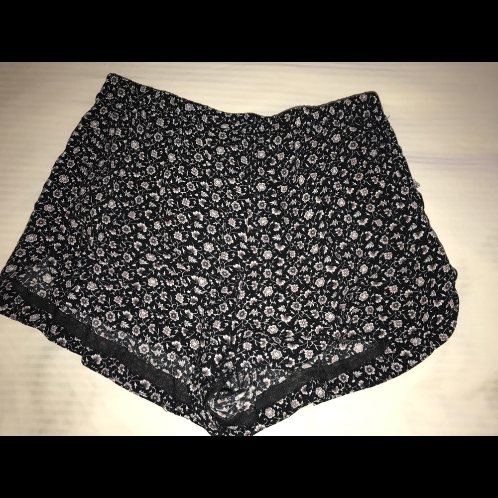 Brandy flowy shorts